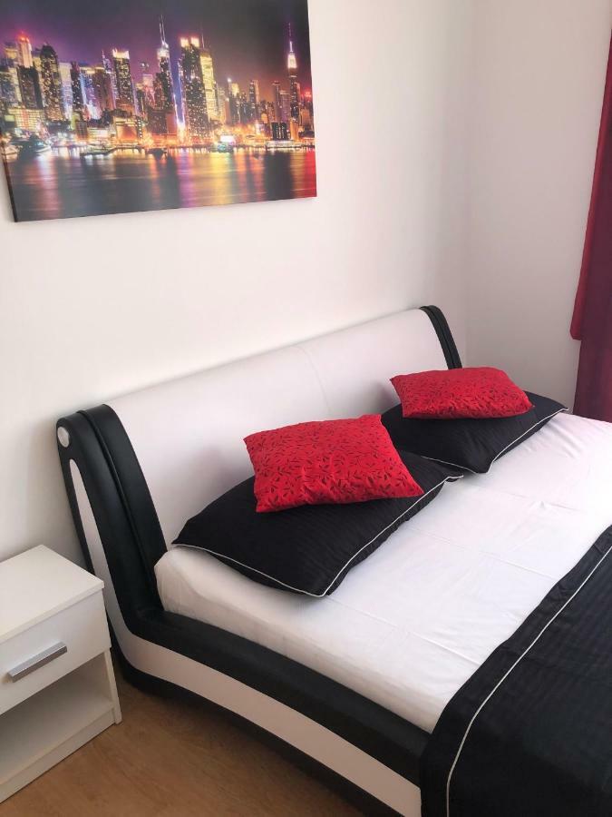 Apartments Mira Biograd Na Moru Luaran gambar